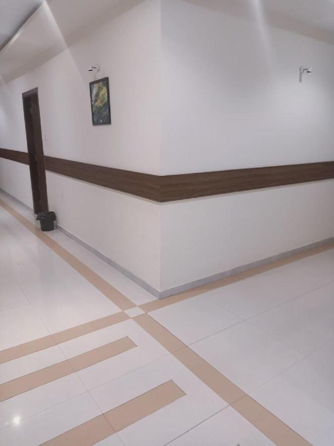 Hotel Bkc Garden - Near Us Embassy Bkc Мумбаи Экстерьер фото